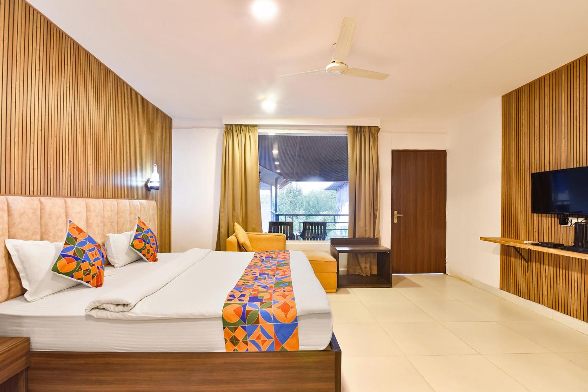 Fabhotel Morjim Bliss - 500M From Morjim Beach Екстер'єр фото