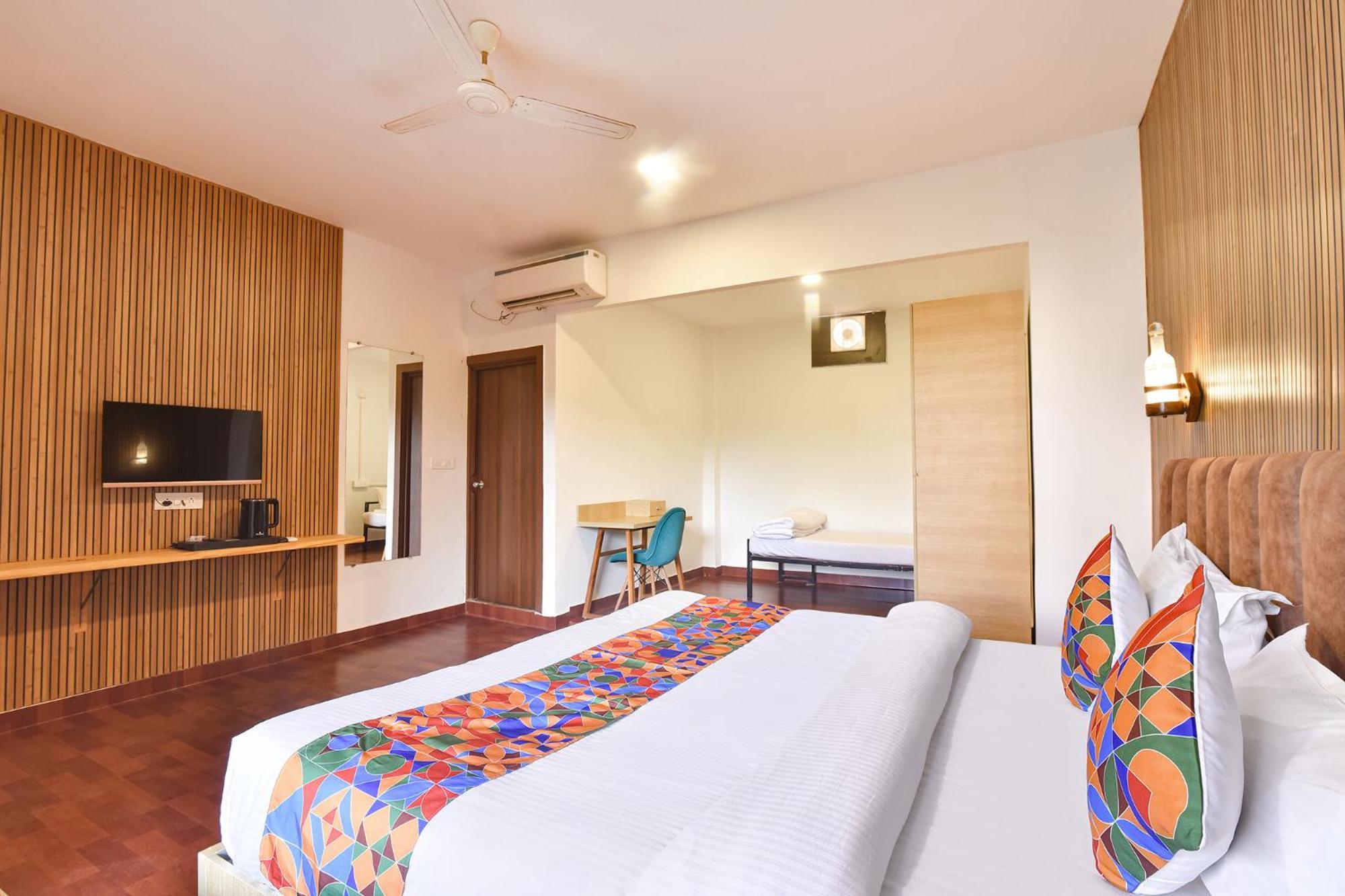 Fabhotel Morjim Bliss - 500M From Morjim Beach Екстер'єр фото